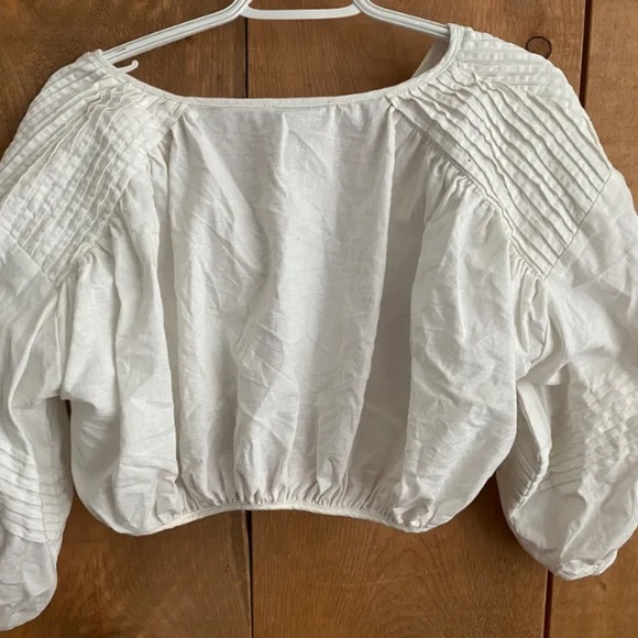 White Sabo skirt cropped blouse. New without tags, never worn. - Picture 2 of 5